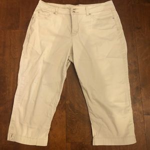 Size 12 khaki capris from Bandolinoblu